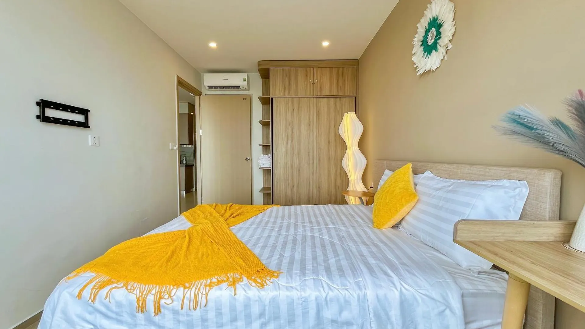 The Song Vung Tau - Pool Rooftop Free- Ocean View Nearbeach Apartment