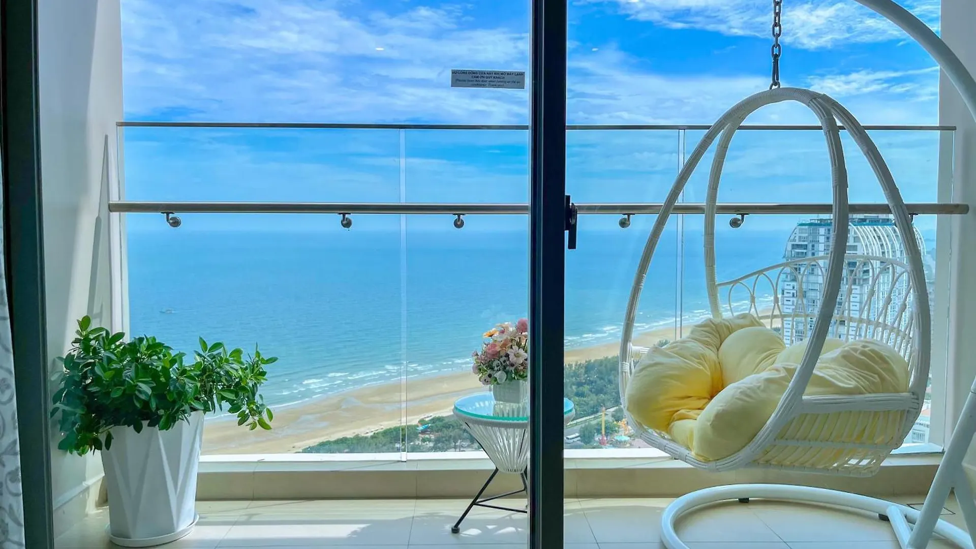 Apartment The Song Vung Tau - Pool Rooftop Free- Ocean View Nearbeach