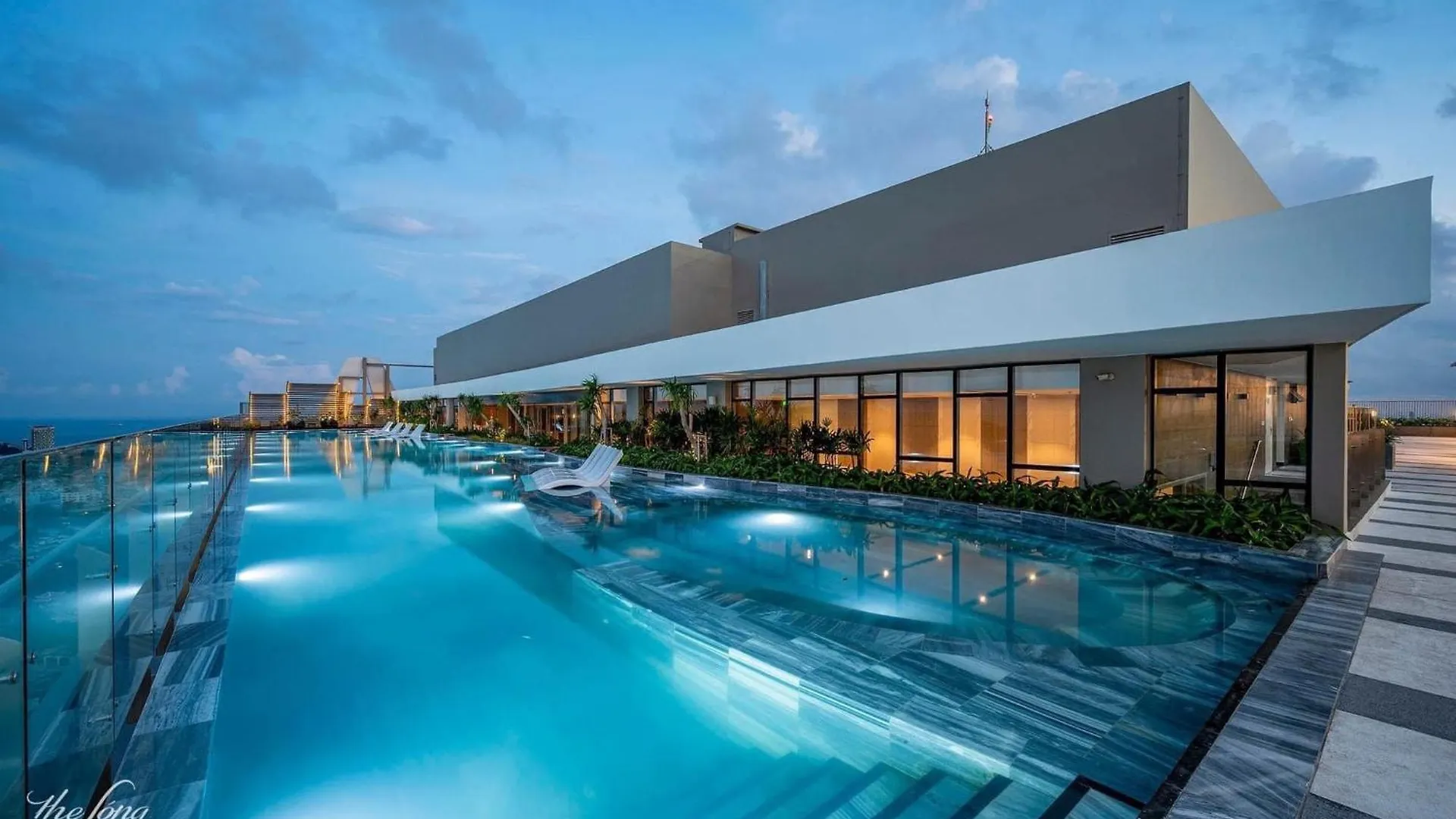 The Song Vung Tau - Pool Rooftop Free- Ocean View Nearbeach Apartment