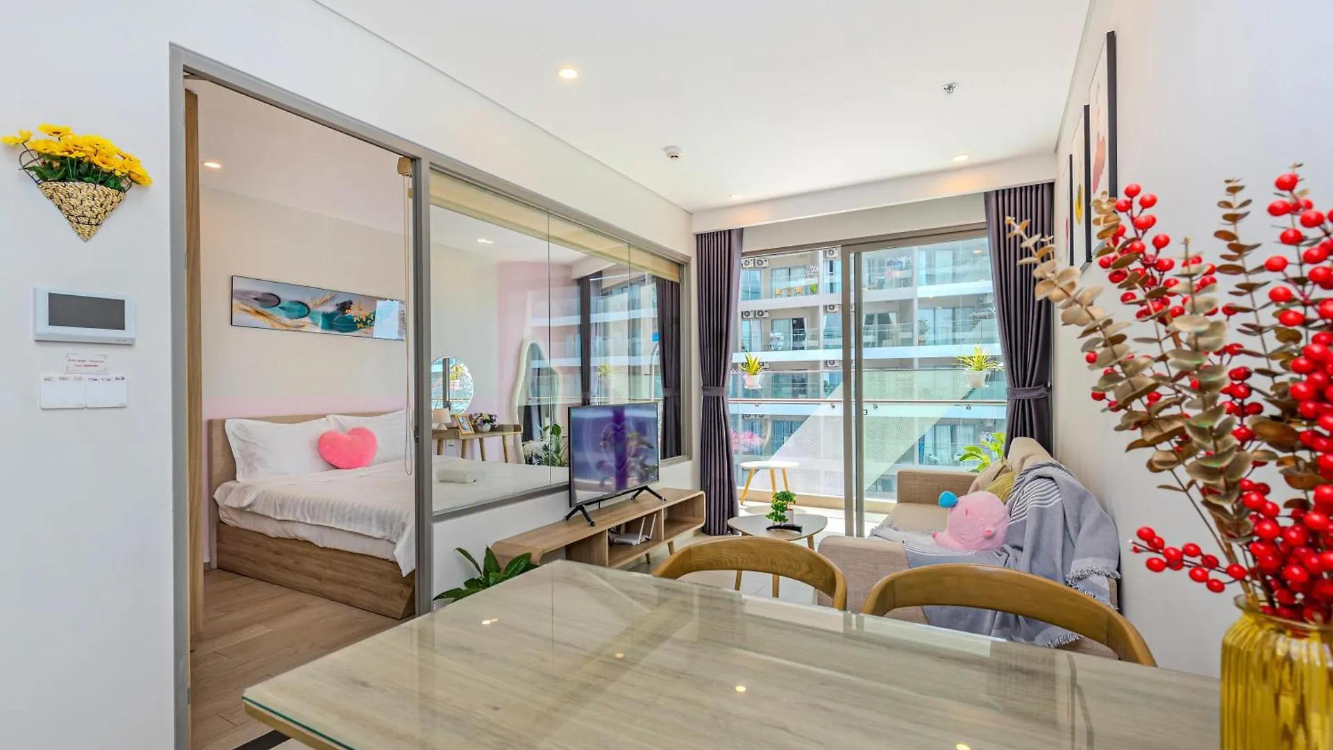 Apartment The Song Vung Tau - Pool Rooftop Free- Ocean View Nearbeach Vietnam